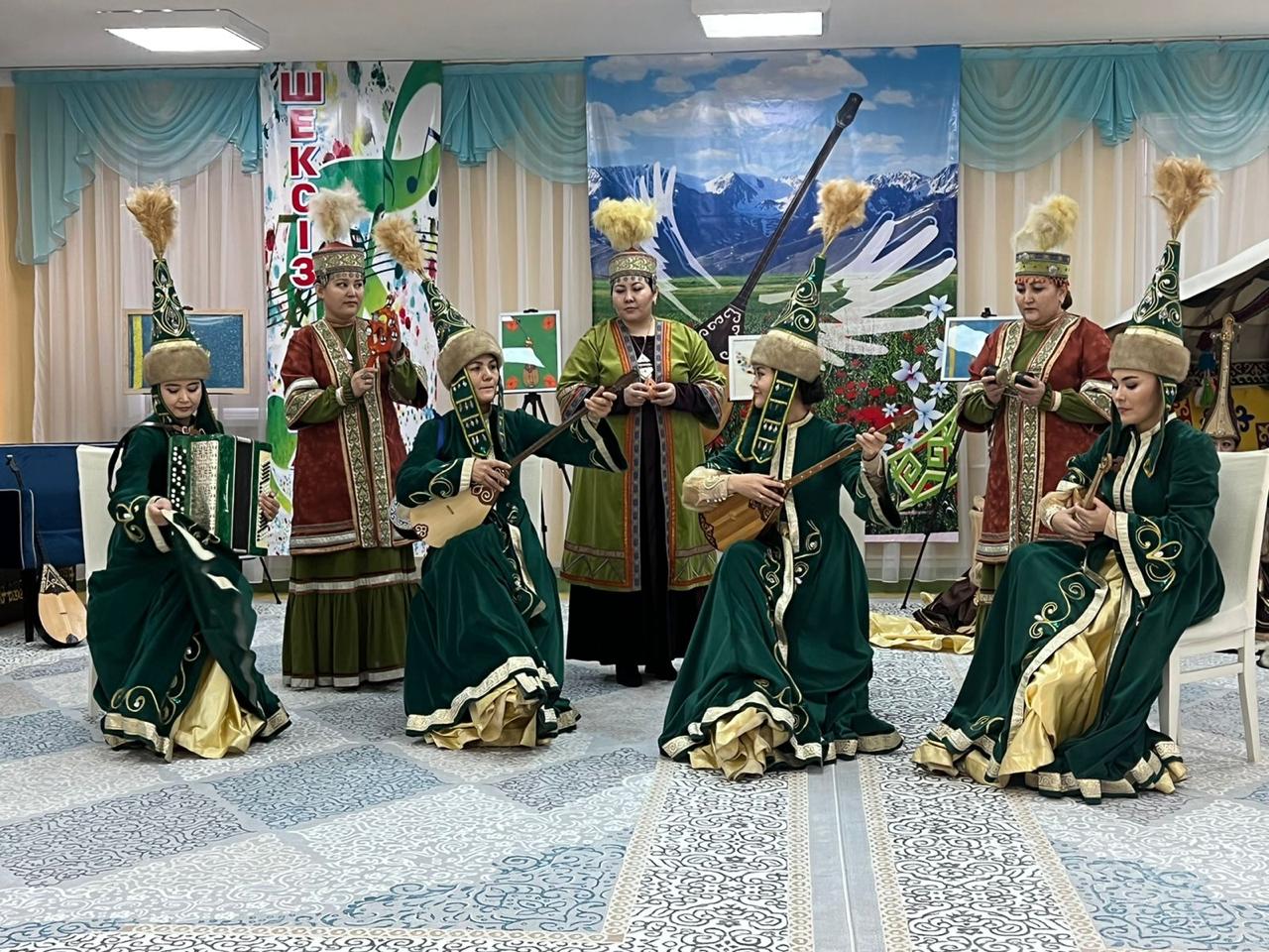 Алматы қаласының Білім басқармасы ұйым педагогтерінің «Шексіз талант» V қалалық шығармашылық фестивалінің аудандық іріктеу кезеңінен "Аспаптық музыка"номинациясы бойынша біздің педагогтар 1-орынды иеленді.