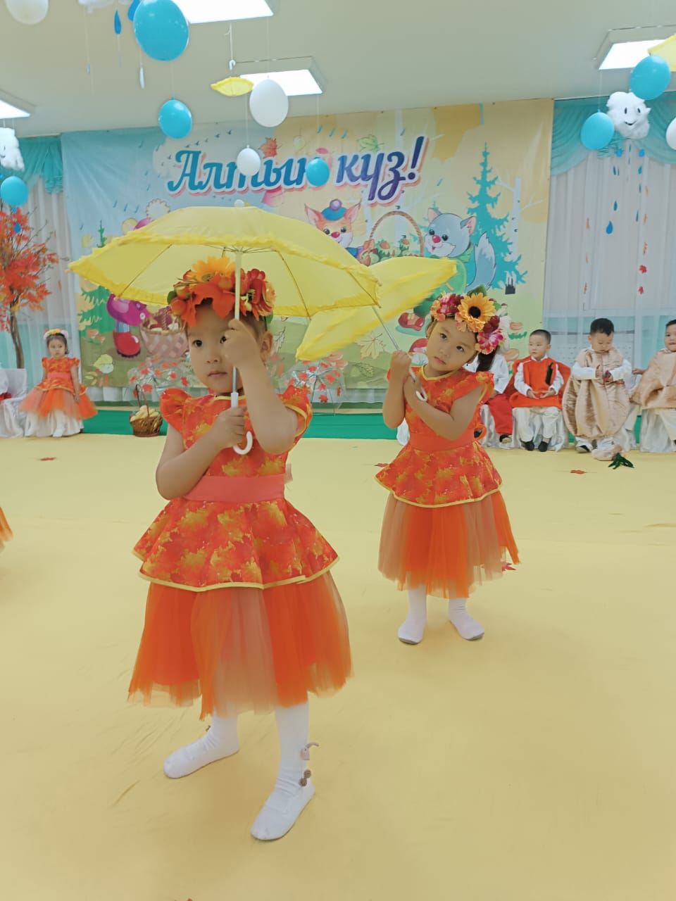 "Мерекелі күз" іс шарасы. Ересек "Ақбөкен" тобы